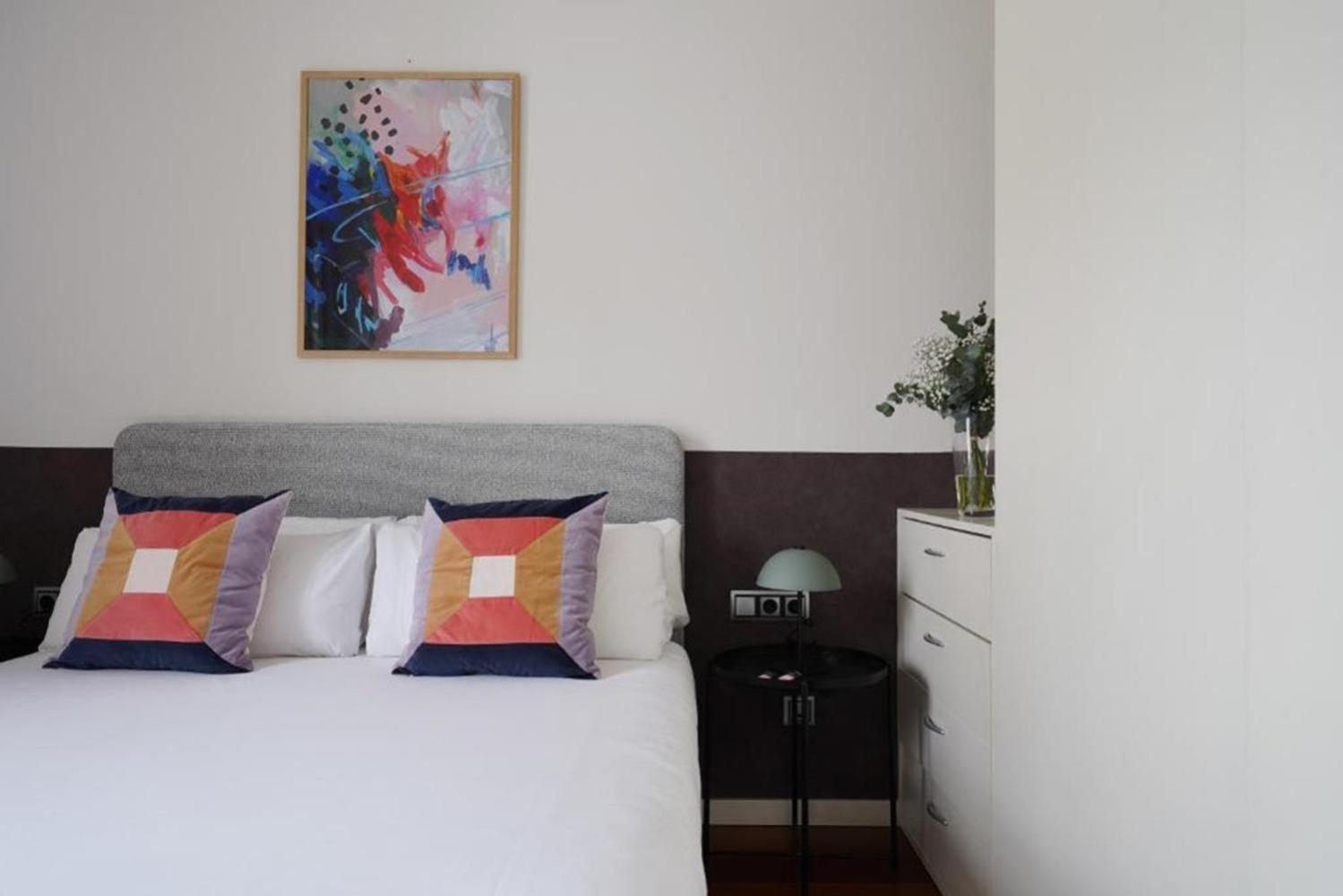 Ola Living Plaza Catalunya Apartment Барселона Екстериор снимка