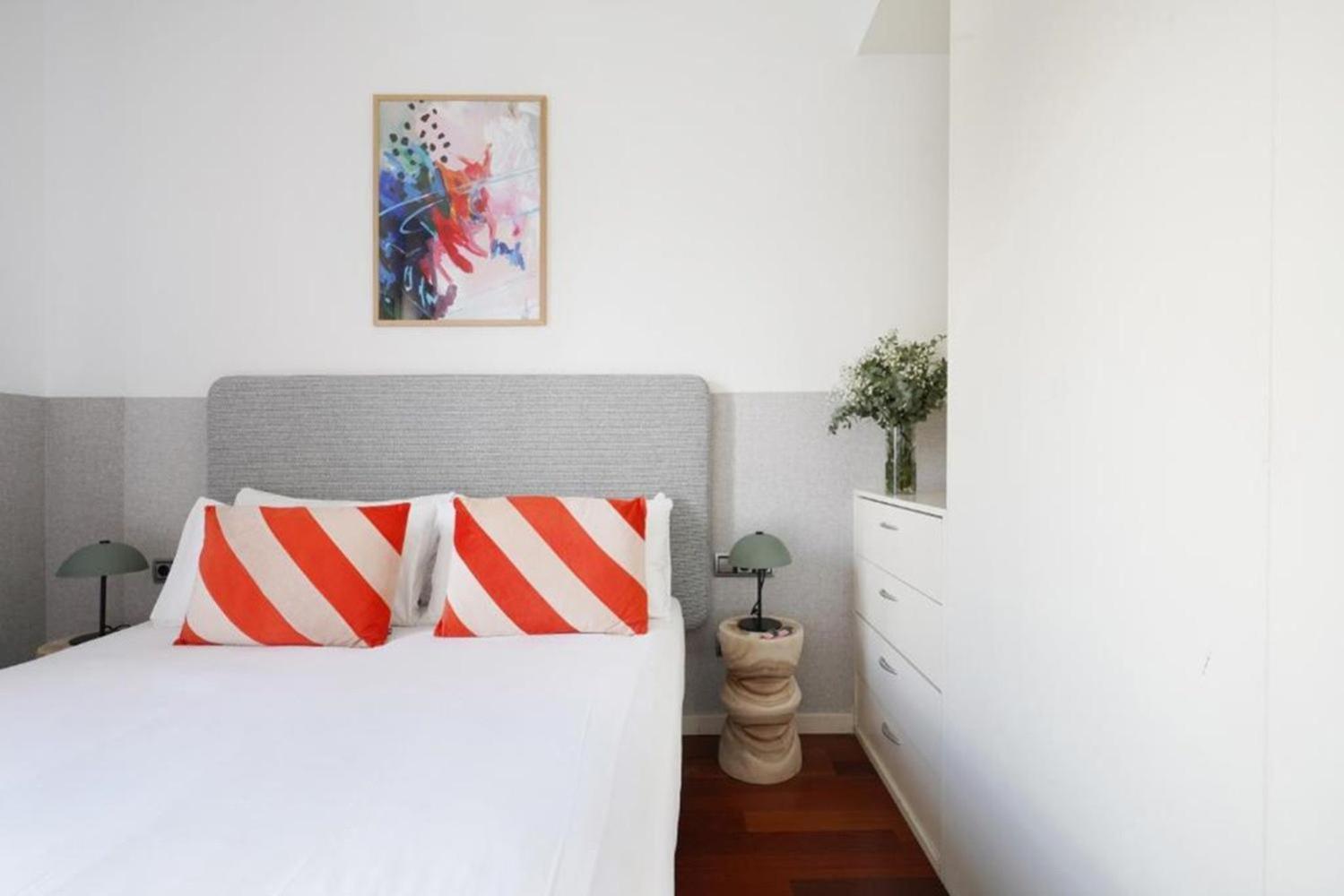 Ola Living Plaza Catalunya Apartment Барселона Екстериор снимка