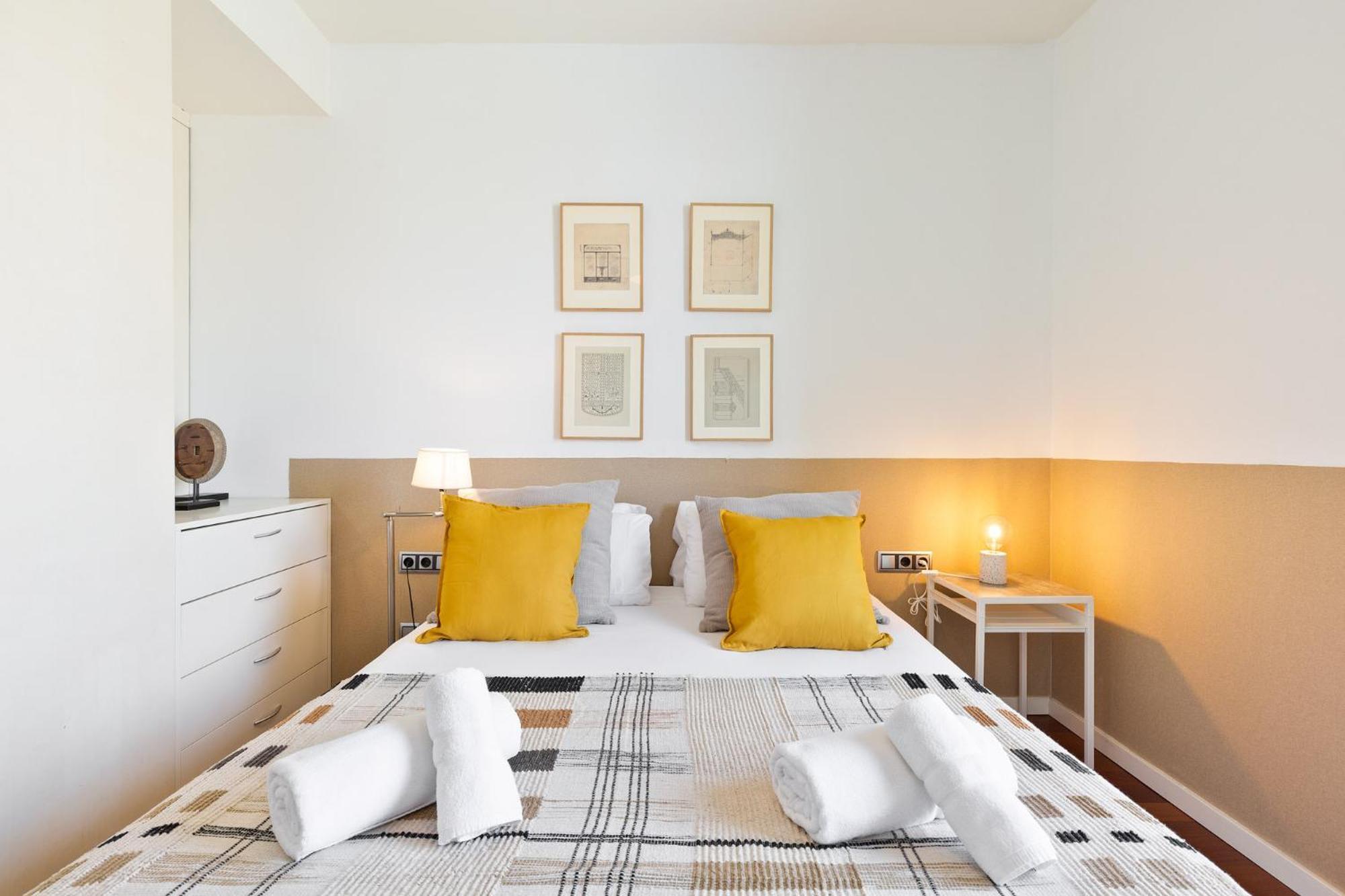 Ola Living Plaza Catalunya Apartment Барселона Екстериор снимка